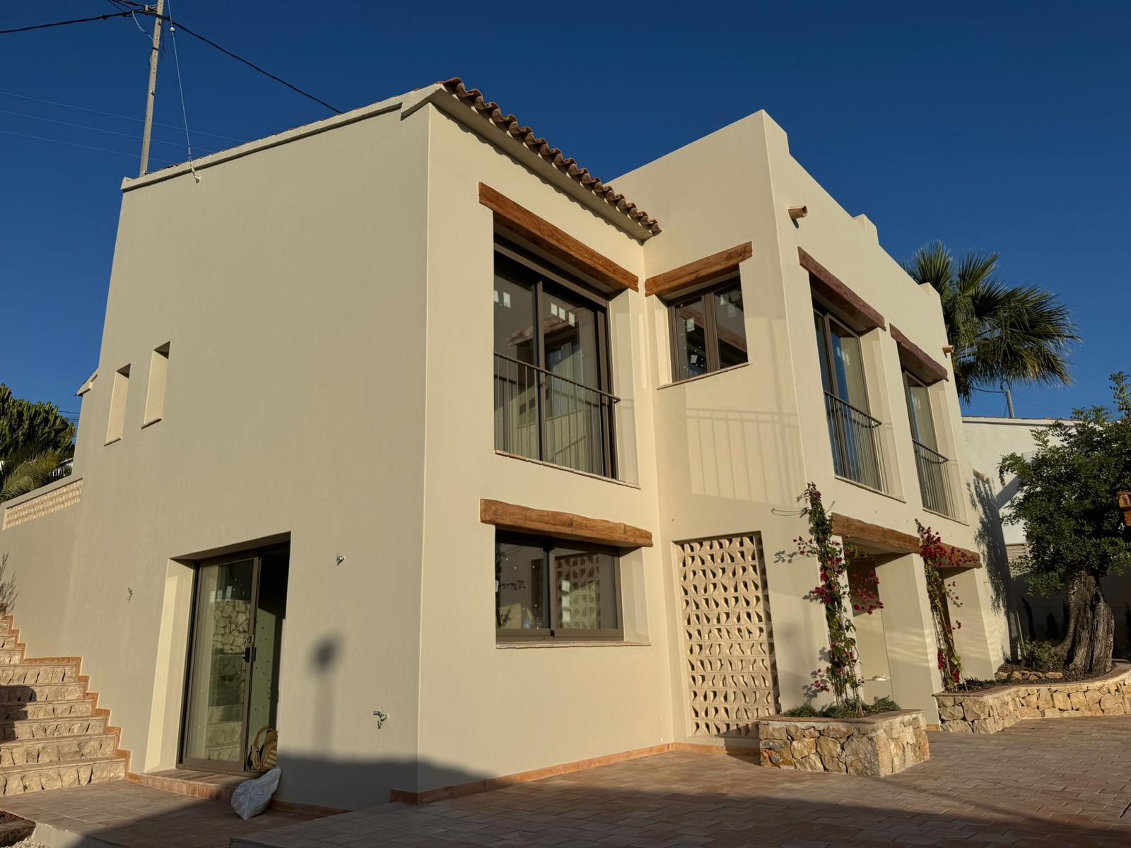 Casa en venta de 3 dormitorios en La Fustera, Benissa.
