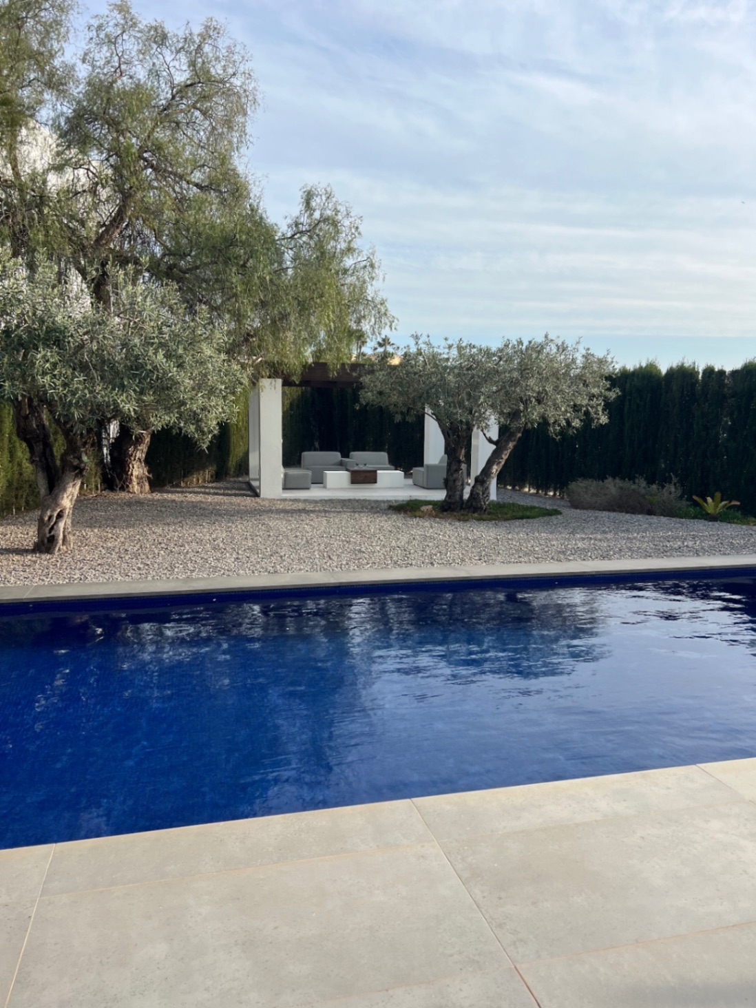 Chalet moderno en venta de 4 dormitorios en Fustera, Benissa