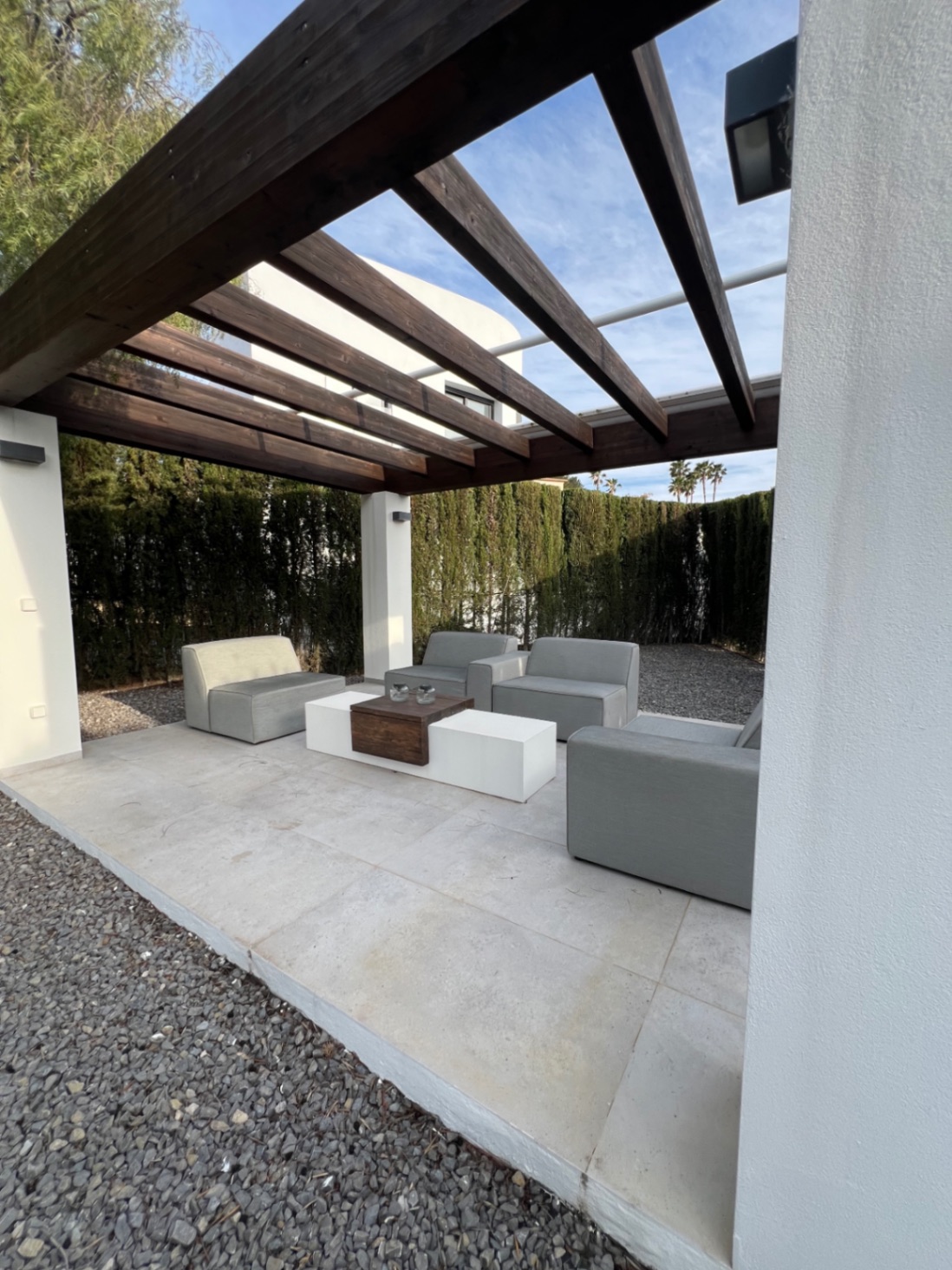 Chalet moderno en venta de 4 dormitorios en Fustera, Benissa